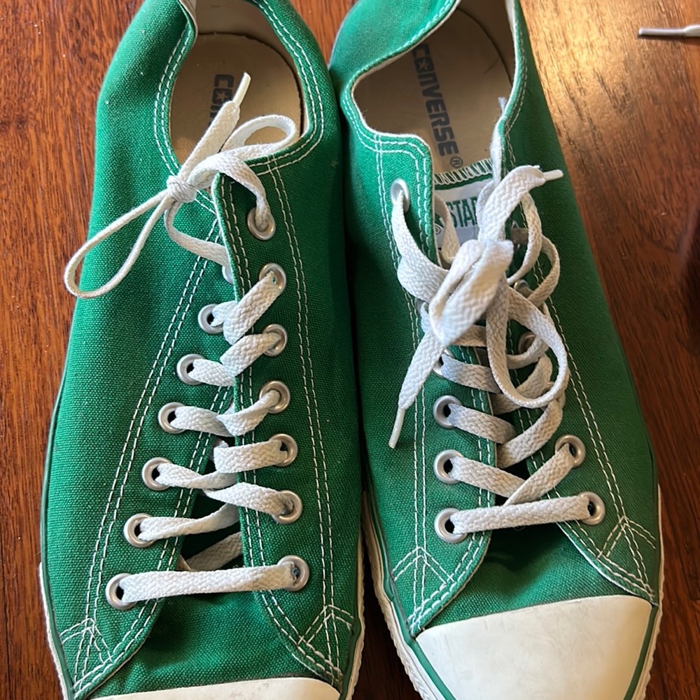 Men green converse size 12